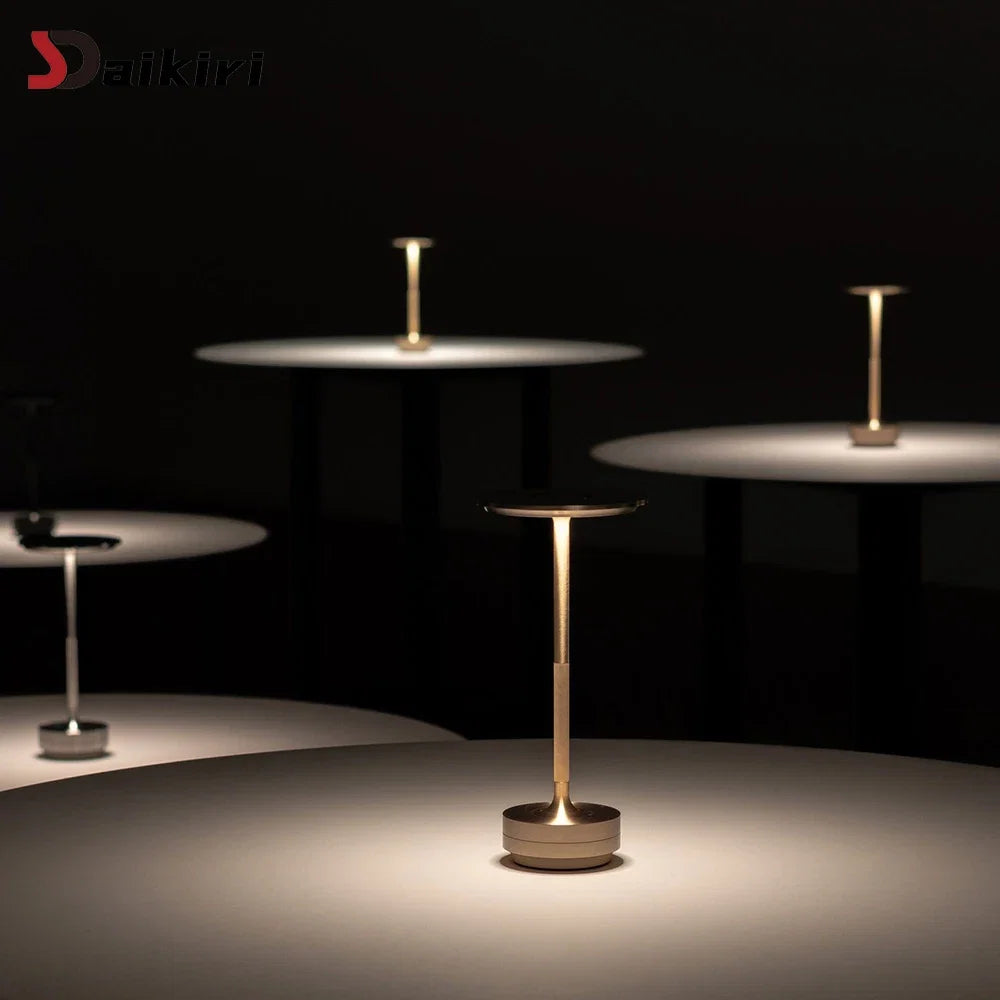 Bezprzewodowa Lampa Stołowa LED z Regulacją Dotykową