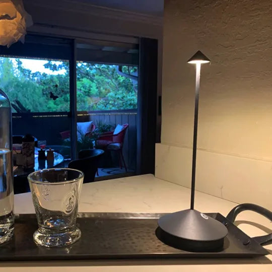 Bezprzewodowa Lampka Na Biurko | Lampa LED