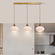 Biała Ceramiczna Lampa Wisząca w Stylu Vintage
