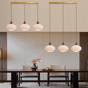 Biała Ceramiczna Lampa Wisząca w Stylu Vintage