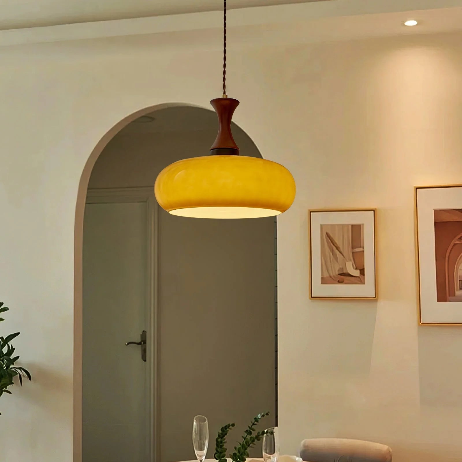 Drewniana Lampa Wisząca z Pomarańczowym Kloszem Retro