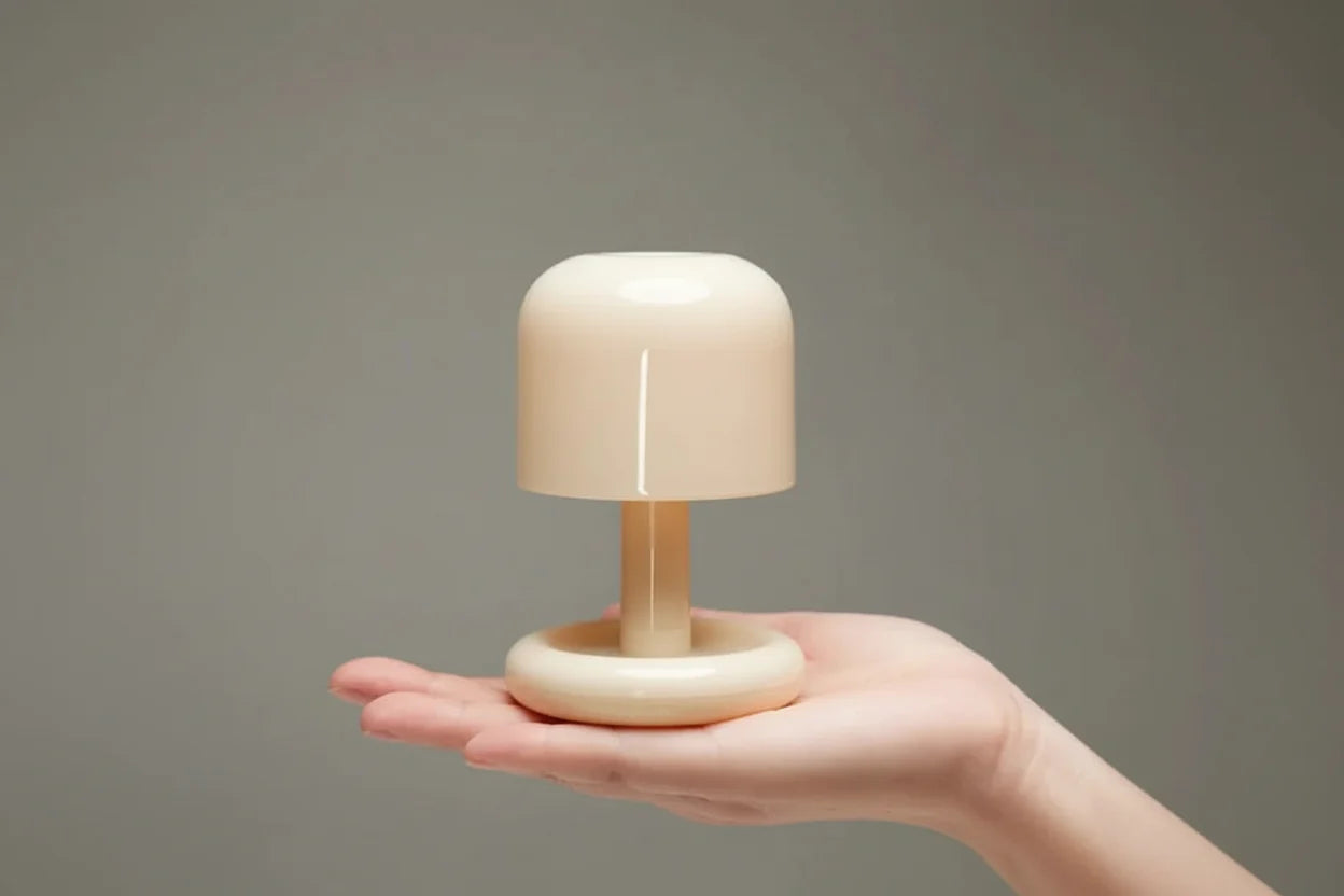 Kompaktowa_Lampka_Nastrojowa_Sunset_Bezprzewodowa_Lampka_LED_z_Efektem_Zachodu_S_o_ca1.webp
