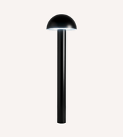 Lampa Podłogowa – Rzeźbiarska Forma i Retro Charakter