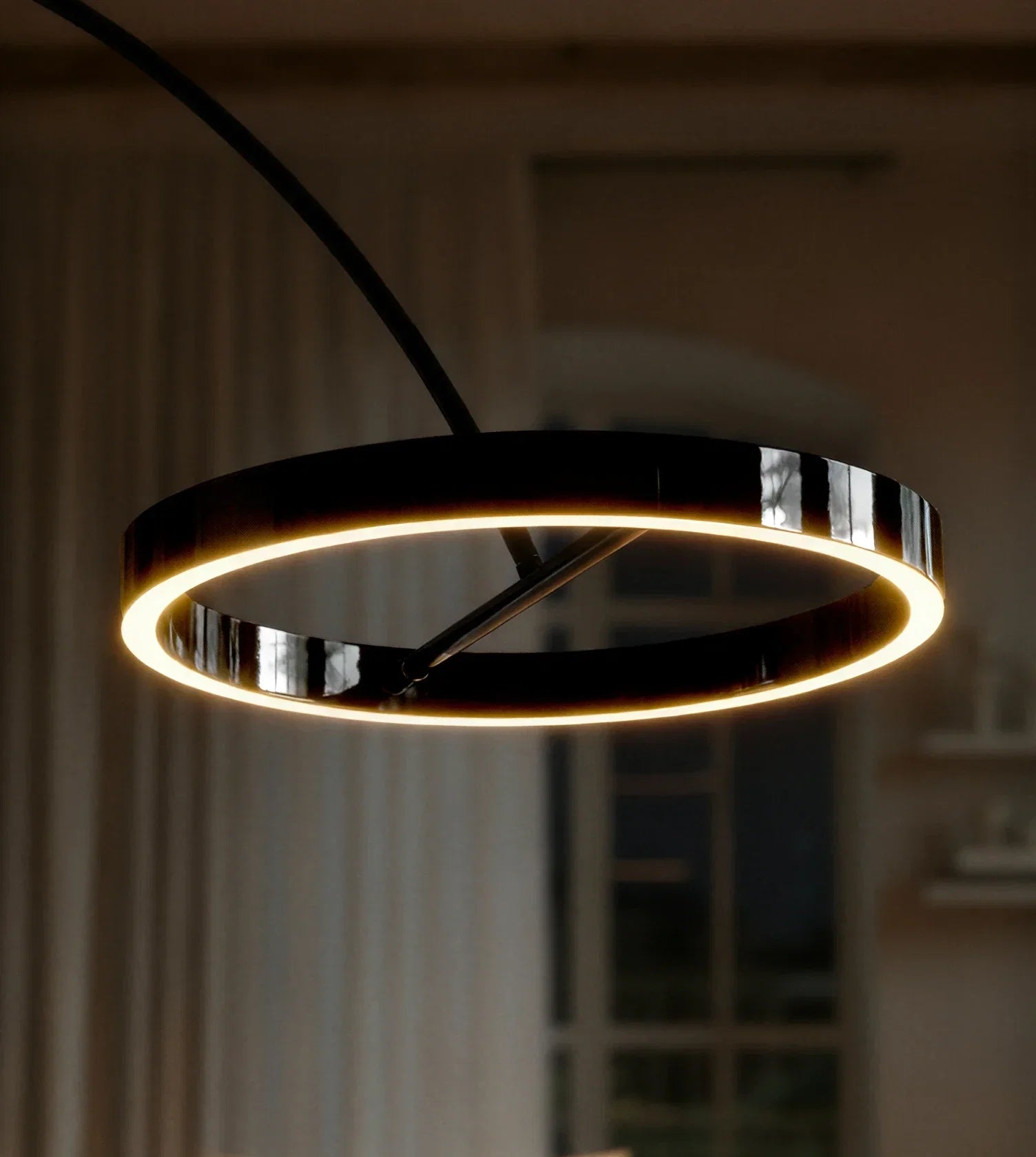 Lampa Podłogowa LED Okrągła – Ściemnialna, Aluminium