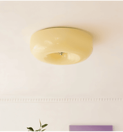 Lampa Sufitowa w Kształcie Pączka