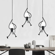 Lampa Sufitowa z Wspinaczkowym Człowiekiem