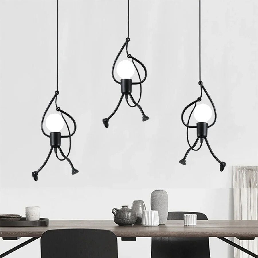 Lampa Sufitowa z Wspinaczkowym Człowiekiem