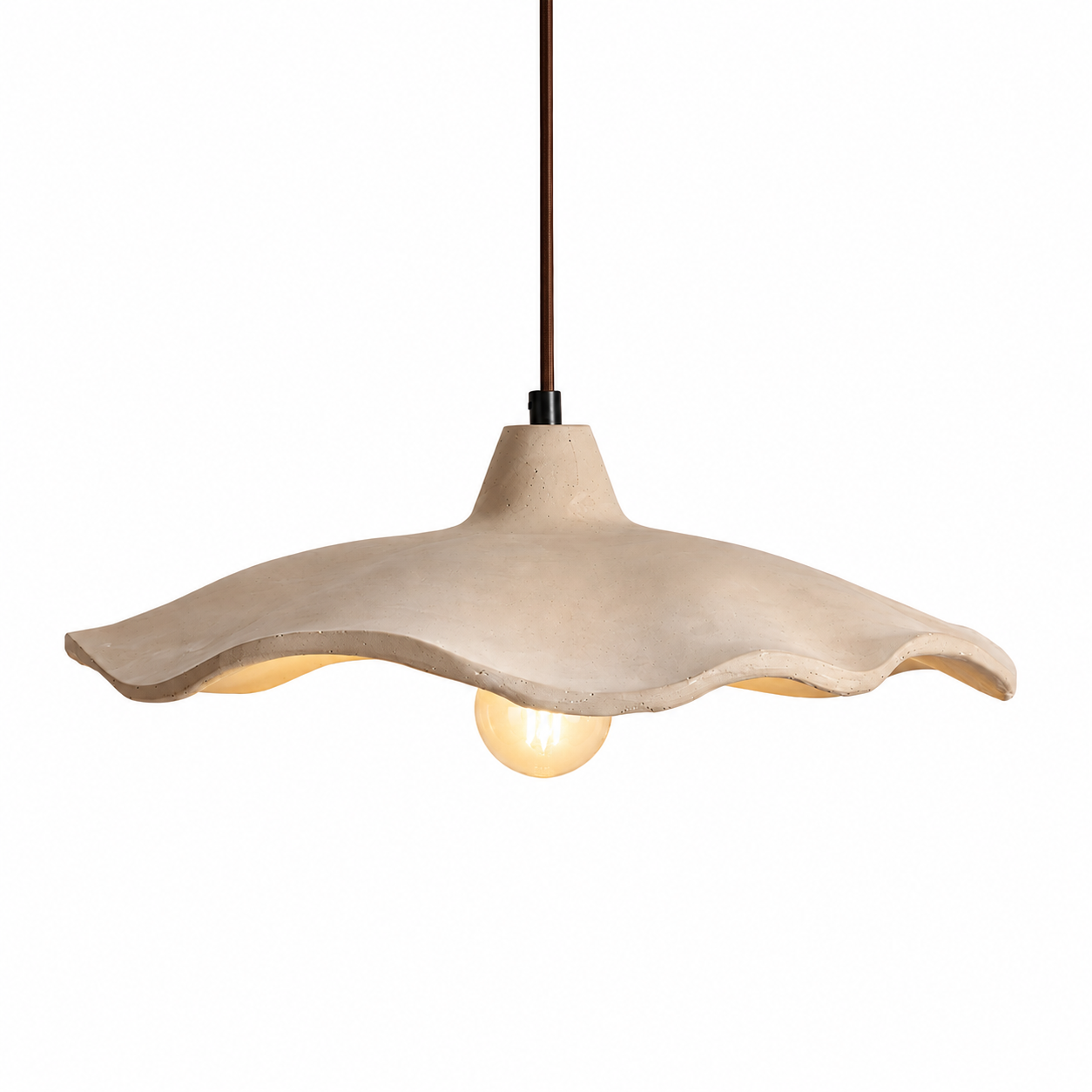 Lampa_Wisz_ca_Wabi-Sabi_z_Cementu_Organiczny_Kwiatowy_Design1.png