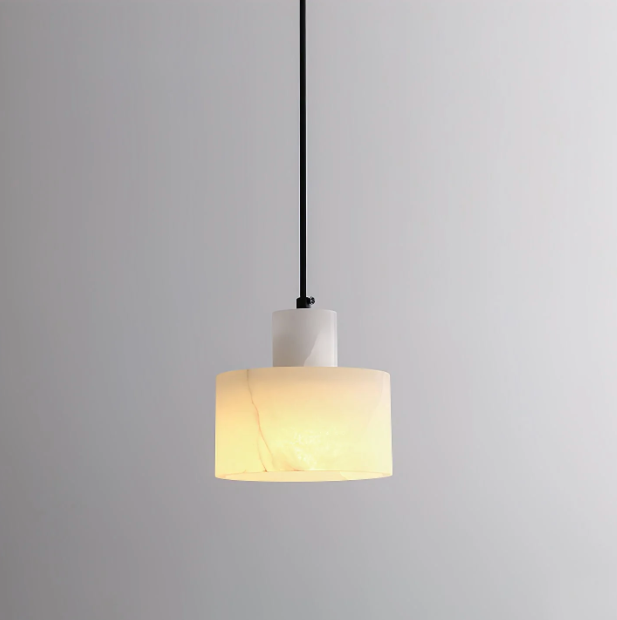 Lampa Wisząca z Alabastru – Cylindryczny Design z Naturalnego Kamienia