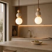 Lampa Wisząca z Trawertynu, Drewna i Szkła – Naturalny Design do Sypialni i Salonu