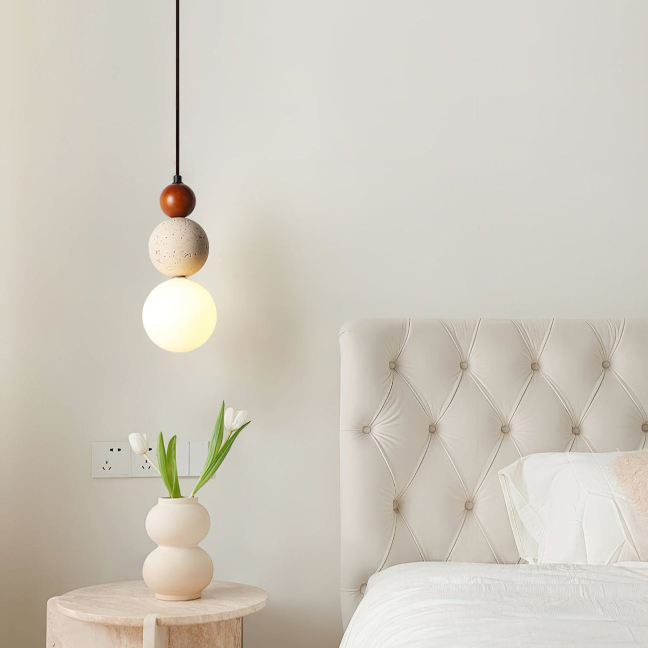 Lampa Wisząca z Trawertynu, Drewna i Szkła – Naturalny Design do Sypialni i Salonu