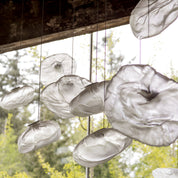 Lampa Wisząca ze Szkła – Organiczna Forma Inspirowana Chmurą