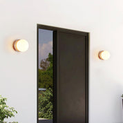 Lampa Ścienna Travertine – Organiczna Forma i Subtelne Oświetlenie
