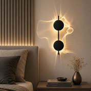 Lampa Ścienna Wave – Rzeźbiarska Forma i Falista Projekcja Światła