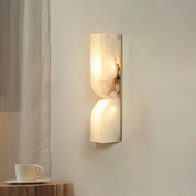 Lampa Ścienna z Alabastru – Naturalny Kamień i Miękkie Światło