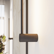 Minimalistyczna Lampa LED – Ciepłe Światło i Smukła Forma