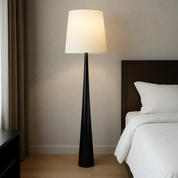 Minimalistyczna Lampa Podłogowa z Tekstylnym Abażurem