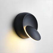 Minimalistyczna Lampa Ścienna LED z Obrotowym Dyskiem i Efektem Półksiężyca