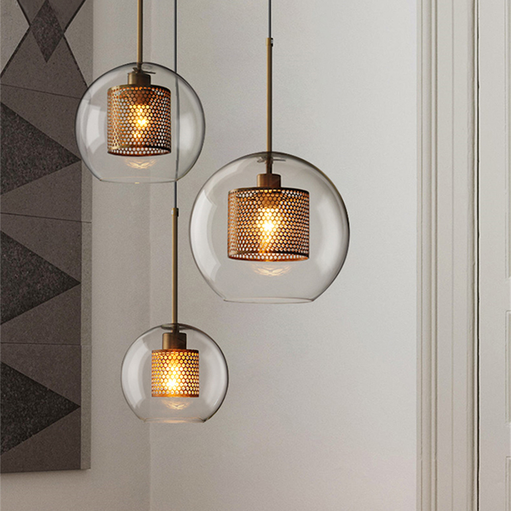Nowoczesna Szklana Lampa Wisząca z Metalowym Wykończeniem