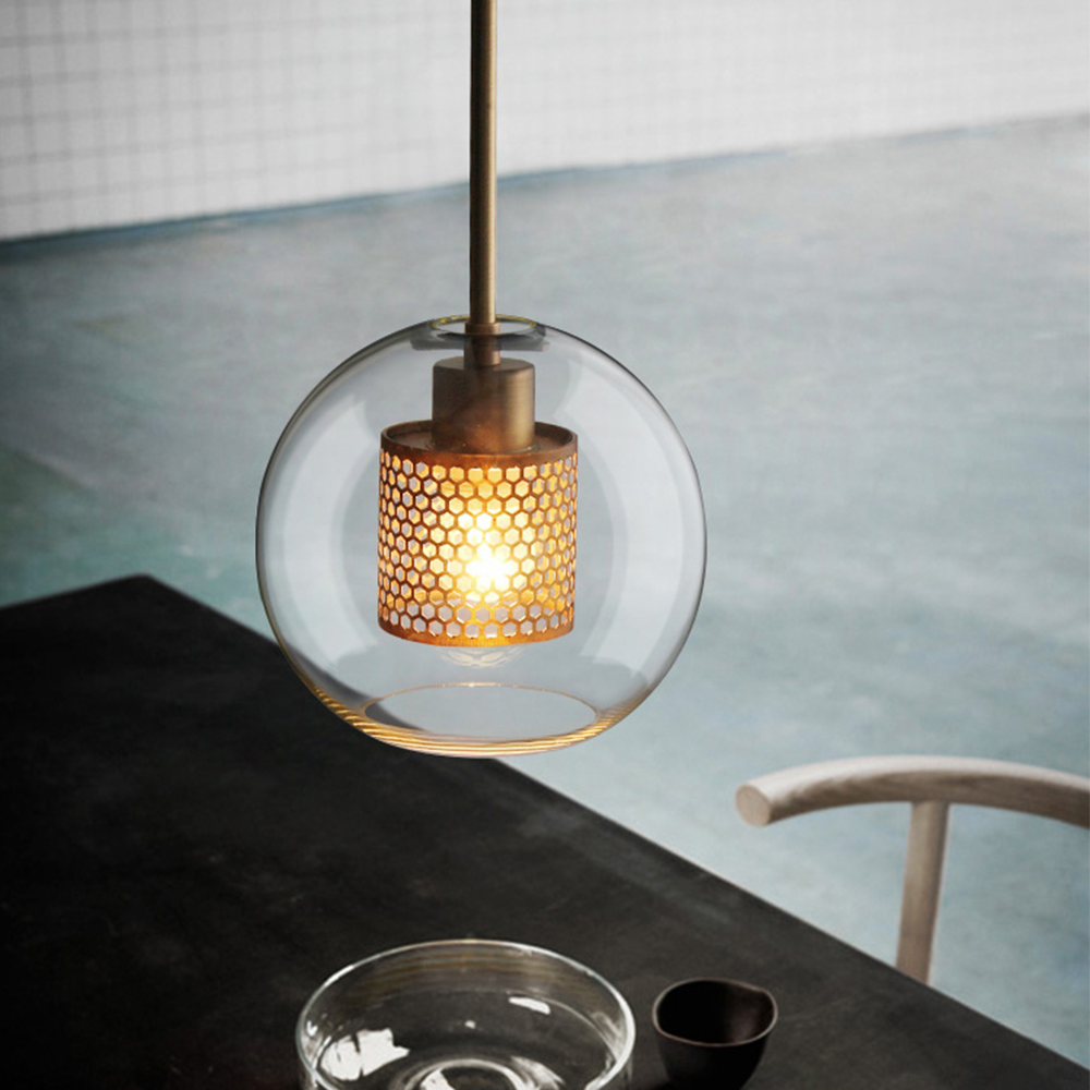 Nowoczesna Szklana Lampa Wisząca z Metalowym Wykończeniem