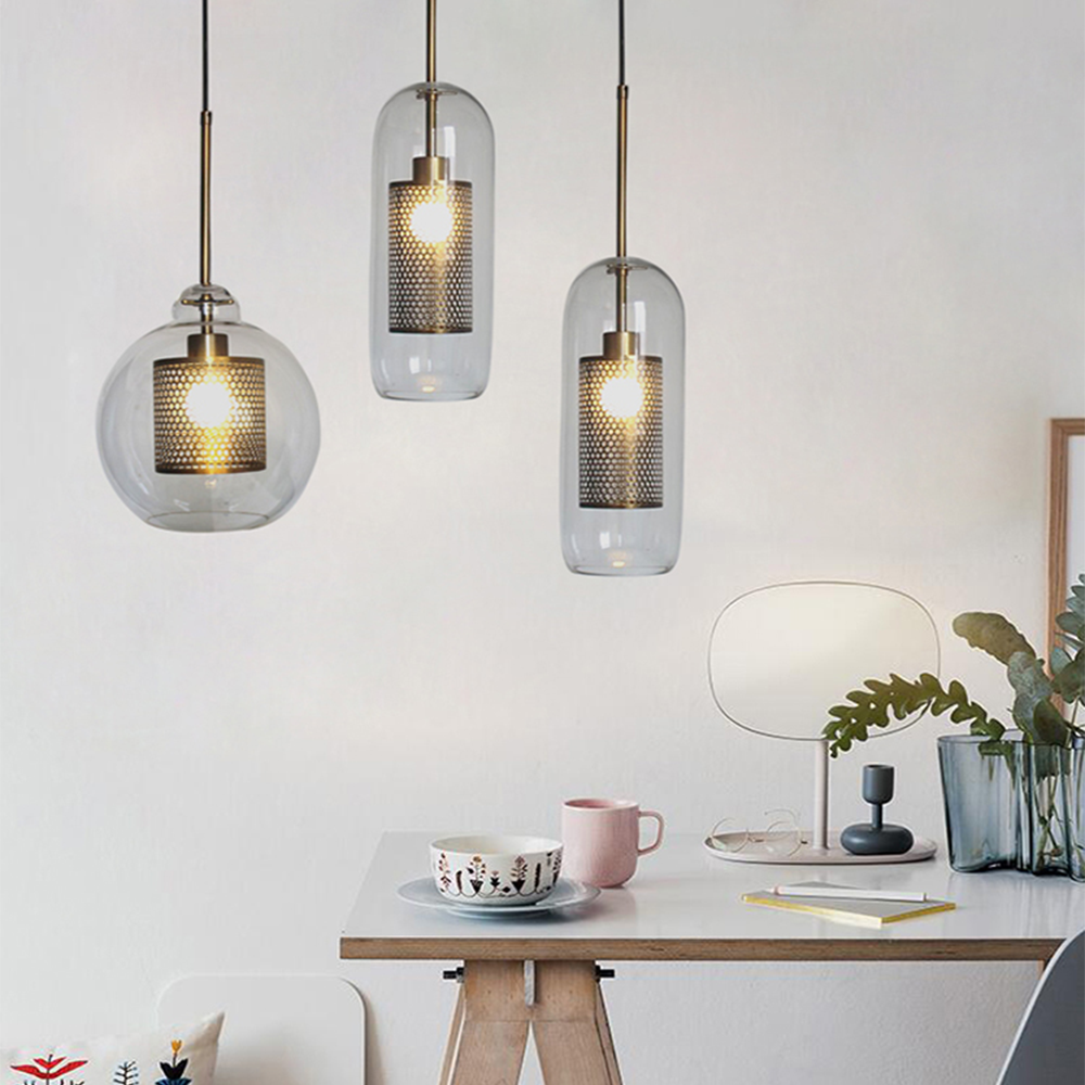 Nowoczesna Szklana Lampa Wisząca z Metalowym Wykończeniem