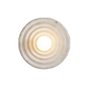 Okrągła Lampa Ścienna Wabi-Sabi – Żłobiona Forma i Ciepłe Światło
