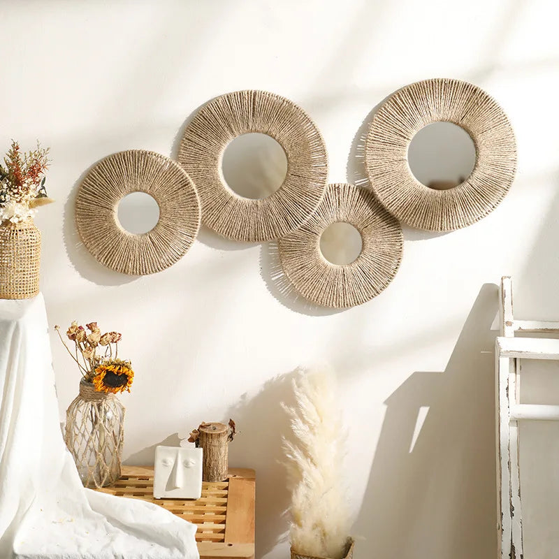Okrągłe Lustro Ścienne z Dekoracyjną Liną – Styl Rustykalny i Boho
