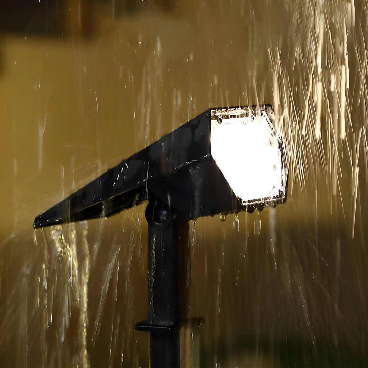 Solarny Reflektor LED do Ogrodu i Oświetlenia Ścieżek