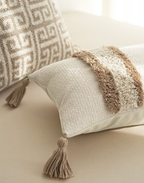 Tufted Decorative Cushion Cover 30x60 cm – Elegant Boho Cushion Cover with Tassels