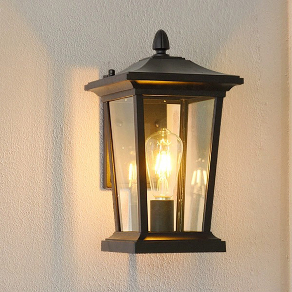 Wodoodporna Zewnętrzna Lampa Ścienna z Kloszem Szklanym w Stylu Farmhouse